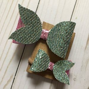 Mermaid bows